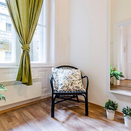 Cozy 2 Bedroom Apartment In Terez Boulevard. Budapeszt Zewnętrze zdjęcie